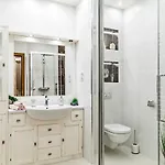 Downtown Royal De Lux Διαμέρισμα *